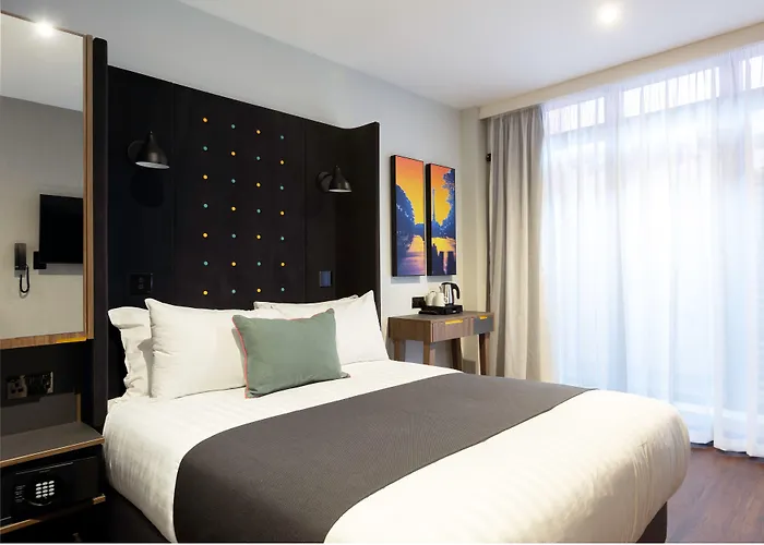 Point A Parnell Street 더블린