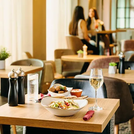 Point A Parnell Street 3*