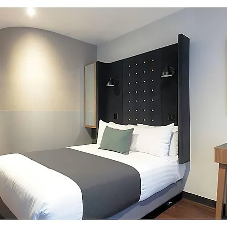 Point A Parnell Street Hotel