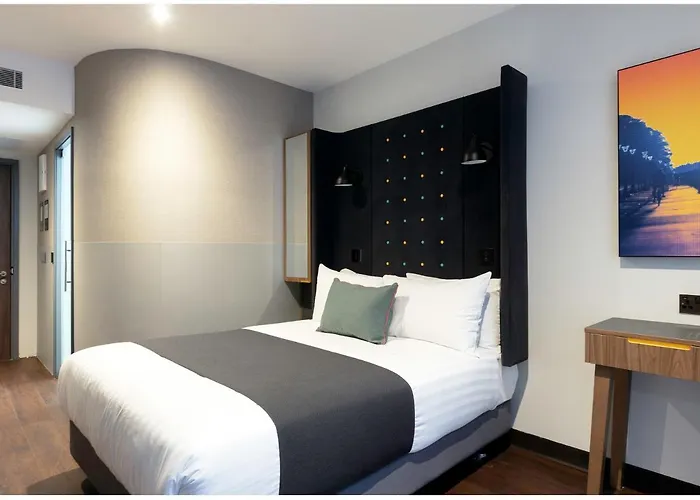 Point A Parnell Street Hotel